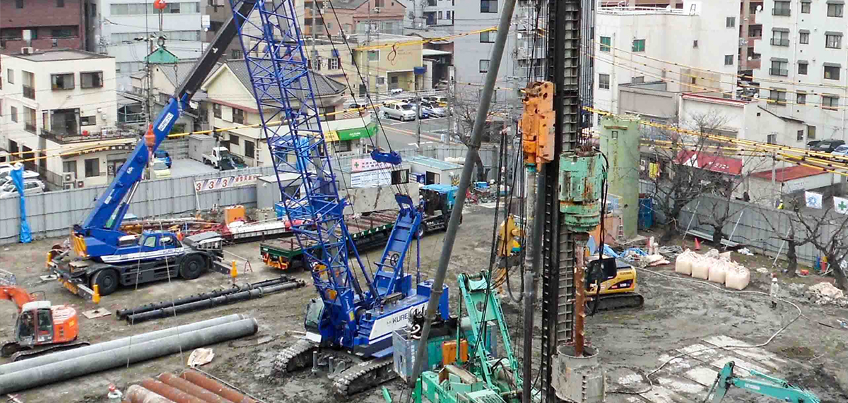 クローラークレーンの写真